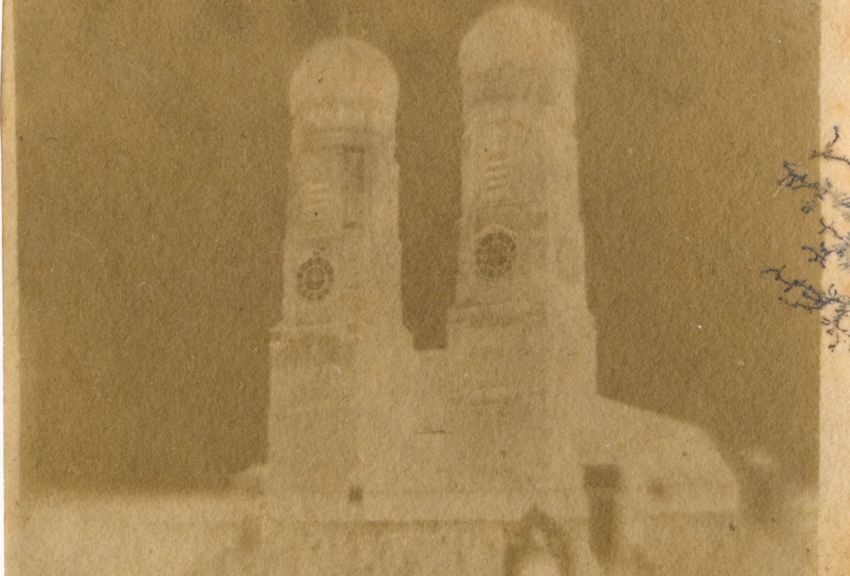 ​Ma powierzchnię 4 x 4 cm, ale jest ważną pamiątką z historii. Najnowsze badania potwierdziły, że niewielki obiekt z kolekcji Deutsches Museum w Monachium jest najstarszym zdjęciem zrobionym na terenie Niemiec.