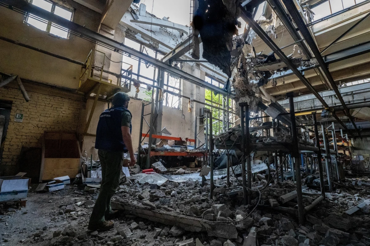 Rosjanie zwiększają liczebność swoich wojsk w regionie graniczącym z obwodem charkowskim, ale jak poinformował w czwartek naczelny dowódca ukraińskiej armii gen. Ołeksandr Syrski, siły te nie są obecnie wystarczające do pełnoskalowej ofensywy.