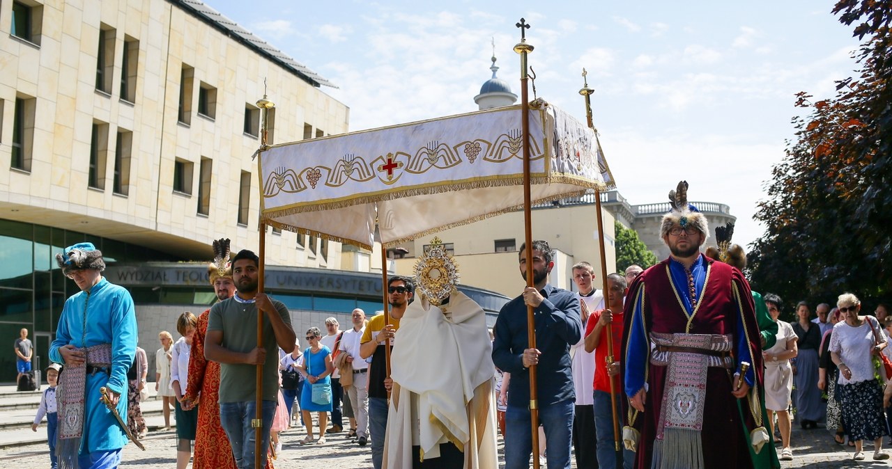  Prymas Polski w Boże Ciało: Potrzebny nam prymat Boga