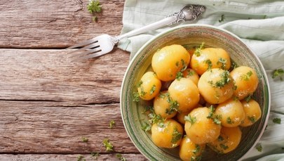 Dlaczego warto jeść młode ziemniaki?