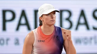 Iga Świątek - Marie Bouzkova. Wynik meczu na żywo, relacja live. Trzecia runda Roland Garros