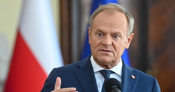 "O winie i karze decyduje prawo, nieważne czy sprawca jest prezydentem czy ministrem" - napisał w piątek o świcie w mediach społecznościowych premier Donald Tusk, komentując wyrok na byłego prezydenta USA Donalda Trumpa.