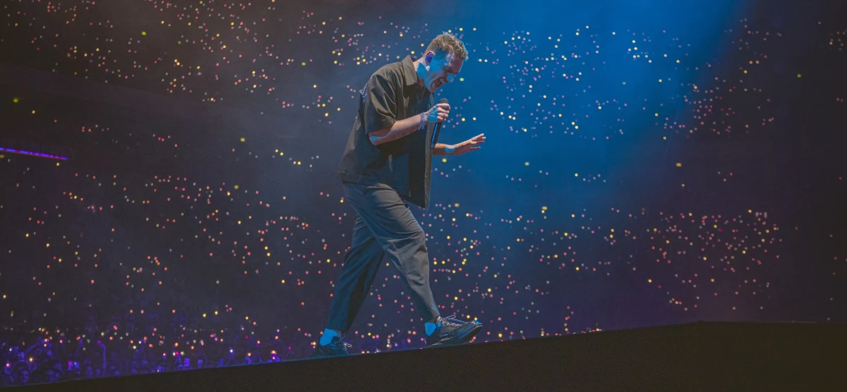 Fani Dawida Podsiadły zjadą w ten weekend nad morze. 1 i 2 czerwca jeden z najpopularniejszych polskich wokalistów wystąpi na Polsat Plus Arena Gdańsk na scenie 360 stopni.