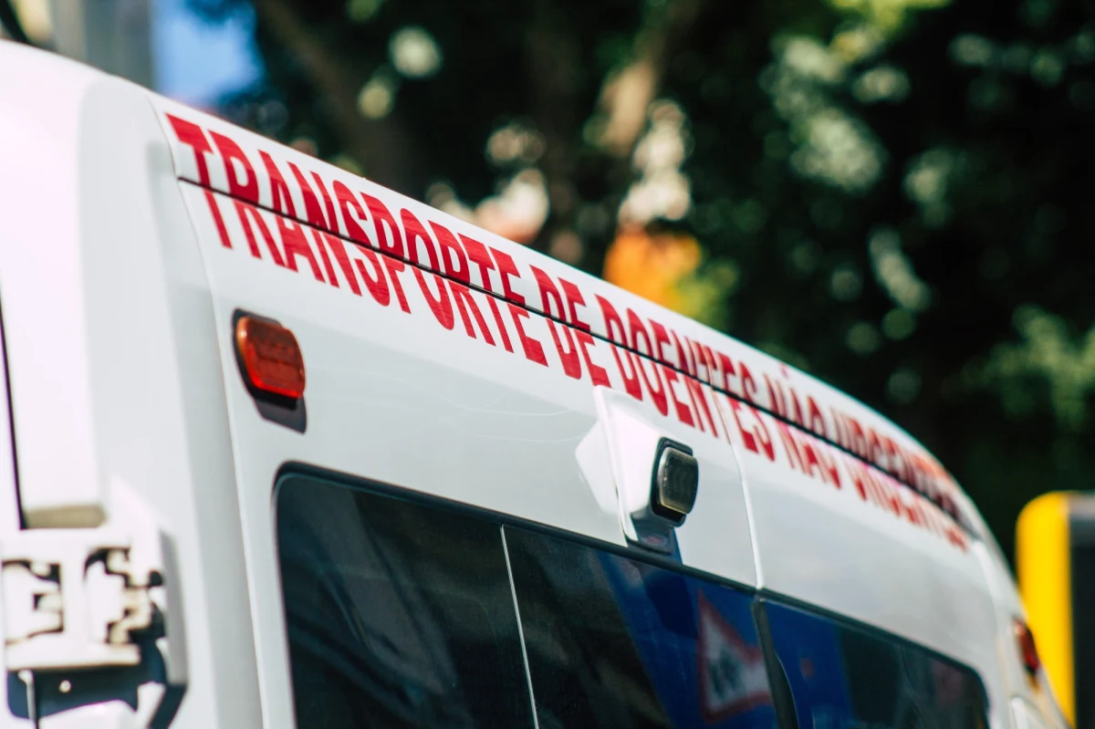 Dwa samoloty zderzyły się podczas pokazów lotniczych Beja Air Show we wschodniej Portugalii. W katastrofie zginął członek załogi maszyny Jak-52.