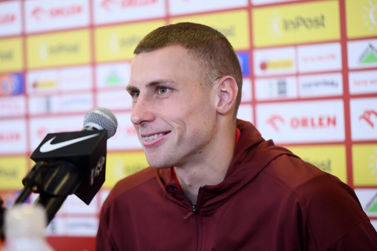 Piłkarz reprezentacji Polski Jakub Piotrowski bez obaw przystąpi do rywalizacji w fazie grupowej mistrzostw Europy. "Chcemy wygrać każdy mecz. To trudna grupa, ale każdy profesjonalny piłkarz wychodzi na boisko z zamiarem zwycięstwa" - powiedział 26-letni pomocnik.