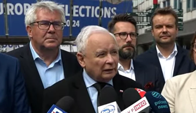 Jarosław Kaczyński w Brukseli. Mówił o "międzynarodowym spisku"