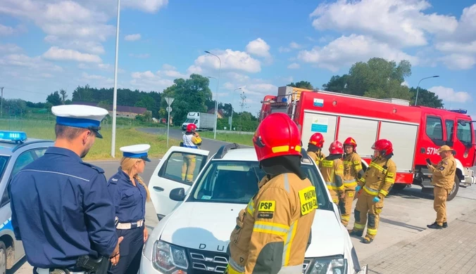 Kradzionym autem wjechali w wóz strażacki. Pościg za nastolatkami z Niemiec