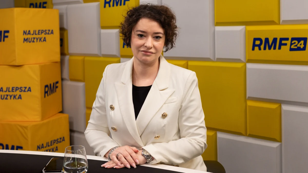 "Opuszczenie rządu to ostateczność. Po wyborach siądziemy i porozmawiamy" - mówiła Anna Maria Żukowska z Lewicy, komentując wypowiedzi innych polityków tego ugrupowania. W Rozmowie o 7:00 w internetowym Radiu RMF24 podkreśliła, że ma nadzieję, iż premier Donald Tusk przekona partnerów z PSL do projektu o związkach partnerskich i po eurowyborach "coś się odkorkuje" i projekt wyjdzie z rządu. Rozmawialiśmy także o sytuacji na polsko-białoruskiej granicy oraz unikaniu przez Daniela Obajtka przesłuchania przed komisją śledczą. Jej zdaniem organy ścigania są wobec byłego prezesa Orlenu zbyt pobłażliwe.