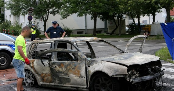 Wybuch w samochodzie na ulicy Partyzantów w Zielonej Górze. 39-letni kierowca zginął na miejscu. Wiózł kanistry z benzyną.