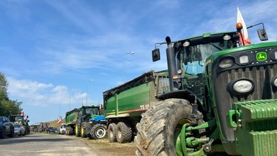 Rolnicy protestują na S3