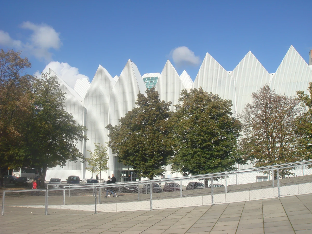 Młodzi, zdolni, rymujący poszukiwani. Szczecińska filharmonia chce stworzyć rapowy musical z wykorzystaniem orkiestry symfonicznej i uzdolnionych raperów młodego pokolenia. Na zgłoszenia od nastolatków czeka do końca przyszłego tygodnia.