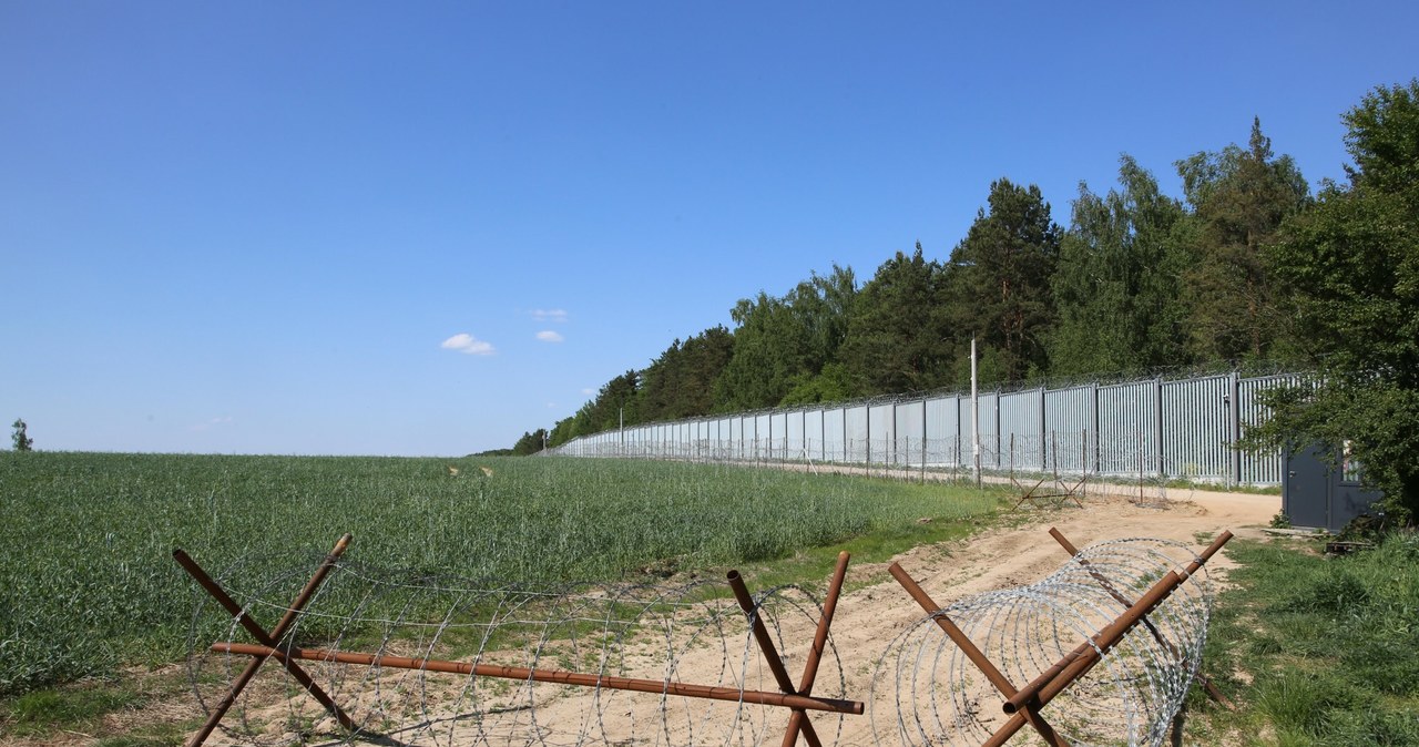 Żołnierz raniony na granicy nie żyje