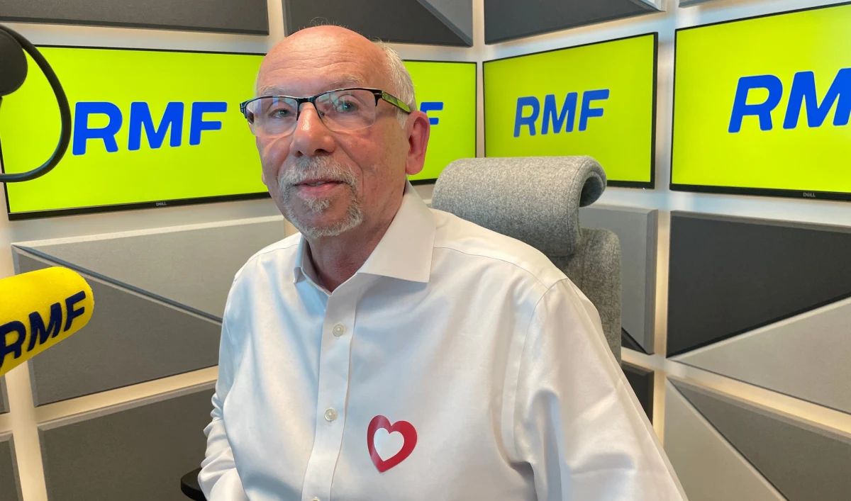 "Nie poczuwam się do tego, żebyśmy mieli - Tusk czy ja - krew na rękach" - mówił w Popołudniowej rozmowie w RMF FM europoseł Janusz Lewandowski, nawiązując do śmierci polskiego żołnierza zaatakowanego przez migrantów na polsko-białoruskiej granicy. "Opozycja będzie grała tragedią żołnierza i niezwykle napiętą sytuacją na granicy. To dla mnie żadna niespodzianka. Znacznie trudniej jest rozwiązać ten problem" - dodał. 