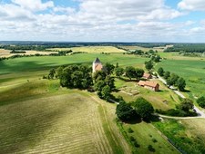 Polska z góry. Zamki, dworki, pałace