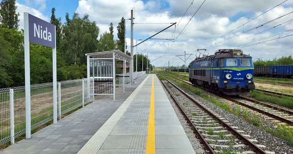 Od najbliższej niedzieli pociągi  na trasie Kielce - Busko-Zdrój będą dodatkowo zatrzymywać się w Nidzie i Stawianach Pińczowskich - poinformowała spółka PKP PKL. Koszt budowy nowych przystanków to 7 mln zł. 