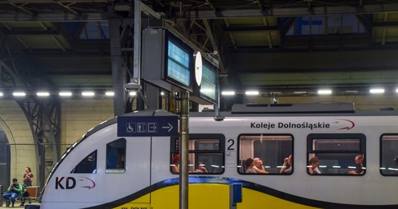 Ważne informacje dla podróżnych z Dolnego Śląska. Z Wrocławia m.in. do Świnoujścia i Szklarskiej Poręby wkrótce będzie można dojechać pociągami Kolei Dolnośląskich, a w niedzielę wchodzi w życie nowy rozkład jazdy przewoźnika.