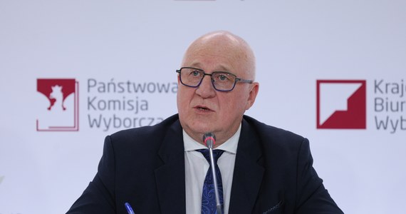 Frekwencja podczas wyborów do Parlamentu Europejskiego do godziny 17:00 wyniosła 28,2 proc. - poinformowała Państwowa Komisja Wyborcza. Najwięcej osób, w porównaniu do liczby uprawnionych, zagłosowało w gminie Rewal (woj. zachodniopomorskie), a najmniej - w gminie Drwinia (woj. małopolskie).