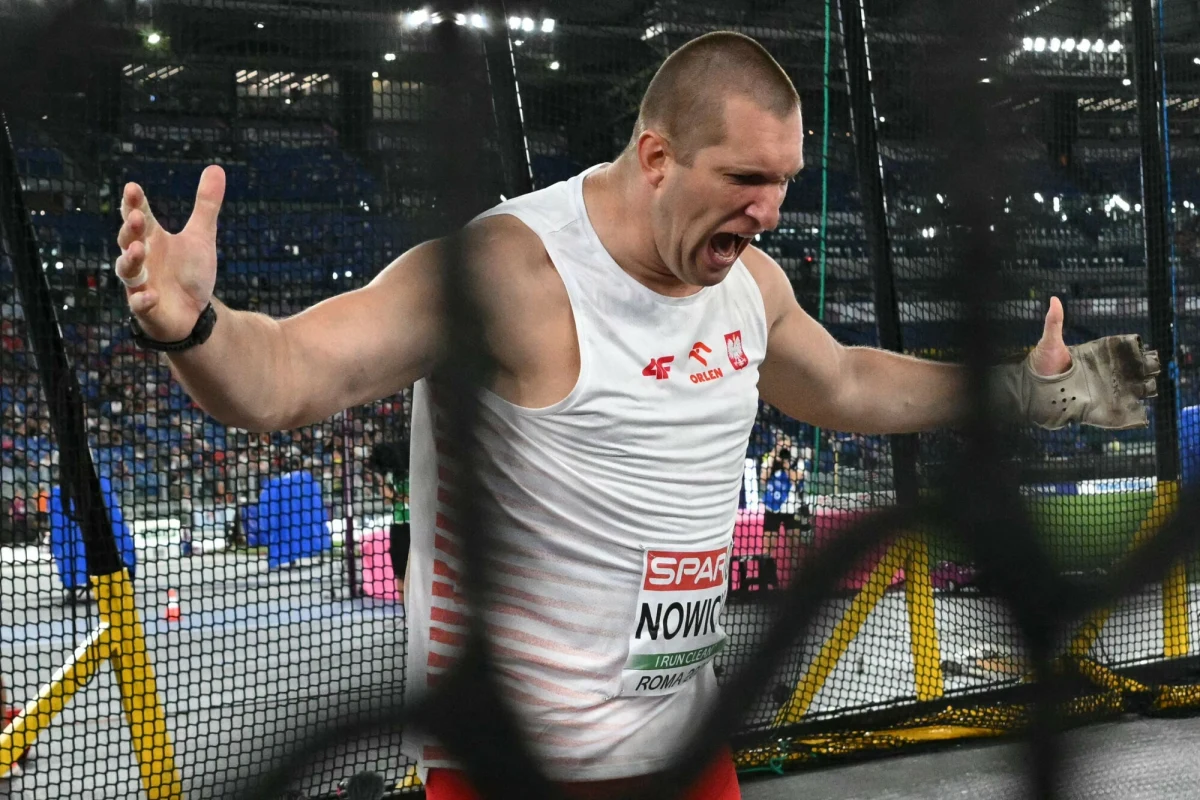 Wojciech Nowicki zdobył złoty medal, a Paweł Fajdek był szósty w rzucie młotem podczas lekkoatletycznych mistrzostw Europy w Rzymie. Srebro wywalczył Węgier Bence Halasz, a brąz Ukrainiec Mychajło Kochan.