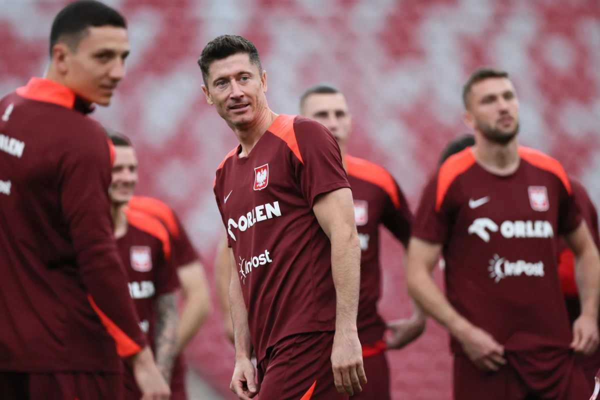 ​Reprezentacja Polski zagra dziś z Turcją. Będzie to ostatni sprawdzian dla podopiecznych Michała Probierza przed rozpoczynającymi się w piątek mistrzostwami Europy. Początek spotkania o godz. 20:45 na PGE Narodowym w Warszawie.