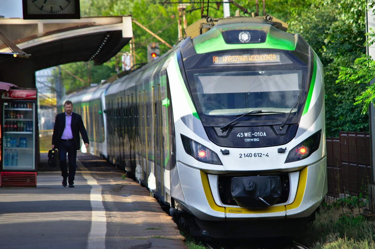 Krakowska prokuratura bada sprawę ingerencji hakerskiej w oprogramowanie pociągów firmy Newag. Mowa o blokowaniu pociągów Impuls. W sprawie pojawiały się głosy wskazujące, że winny jest sam producent, który dopuścił się nieuczciwej konkurencji gospodarczej. Nowosądecki Newag zaprzecza oskarżeniom.