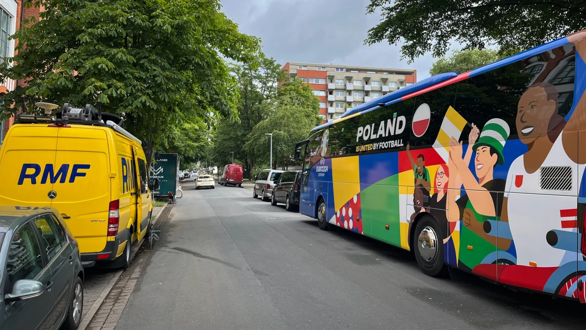 Ekipa RMF FM jest już w Hanowerze w Niemczech. To właśnie w tym mieście piłkarska reprezentacja Polski będzie miała swoją bazę pobytową podczas mistrzostw Europy w Niemczech. Sprawdziliśmy, gdzie będą odpoczywać i trenować nasi zawodnicy! 