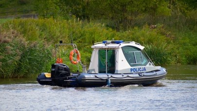 Tragedia na jeziorze Łabędź. Wędkarz wypadł z łódki