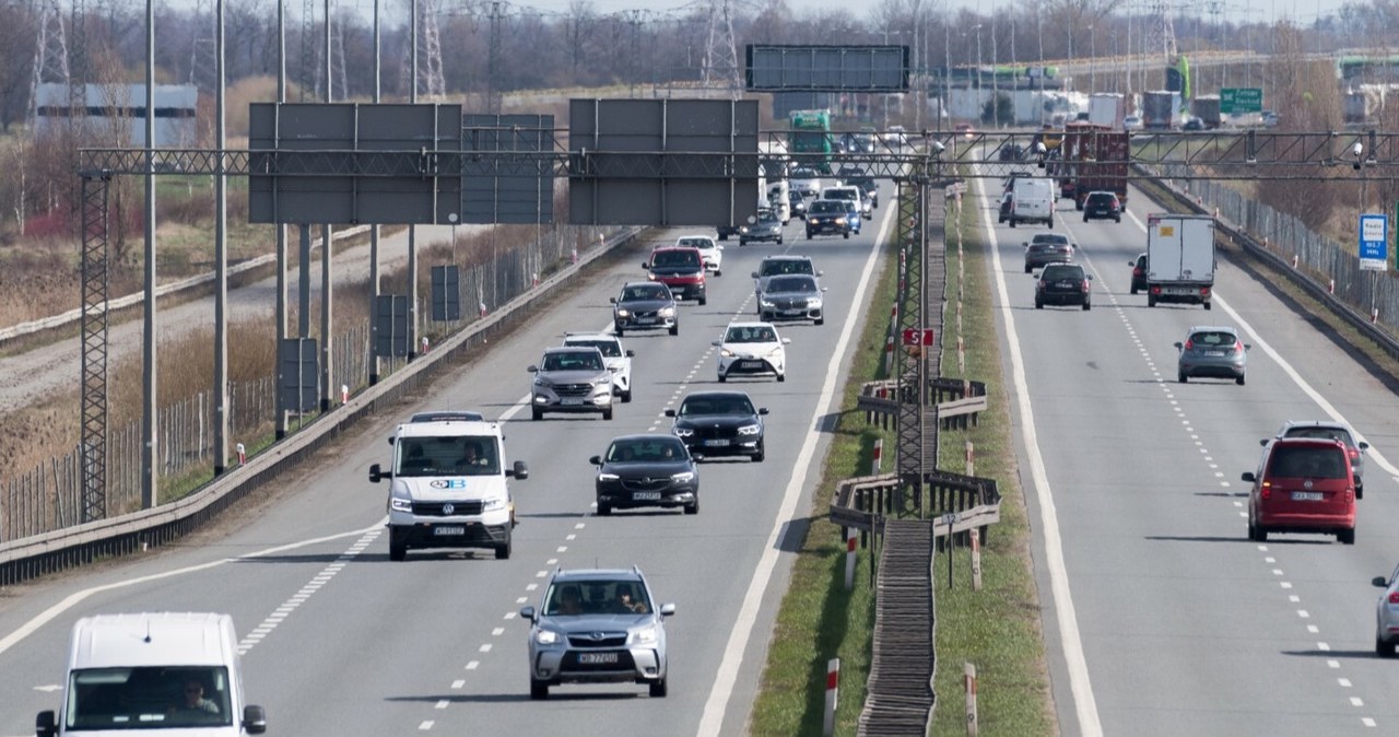 Generalna, Dyrekcja, Dróg, Krajowych, Autostrad, prowadzi, przygotowania, zaplanowanego, przyszły, Generalnego, Pomiaru, Ruchu,  Już wkrótce sprawdzą kierowców w całym kraju. Pomoże sztuczna inteligencja