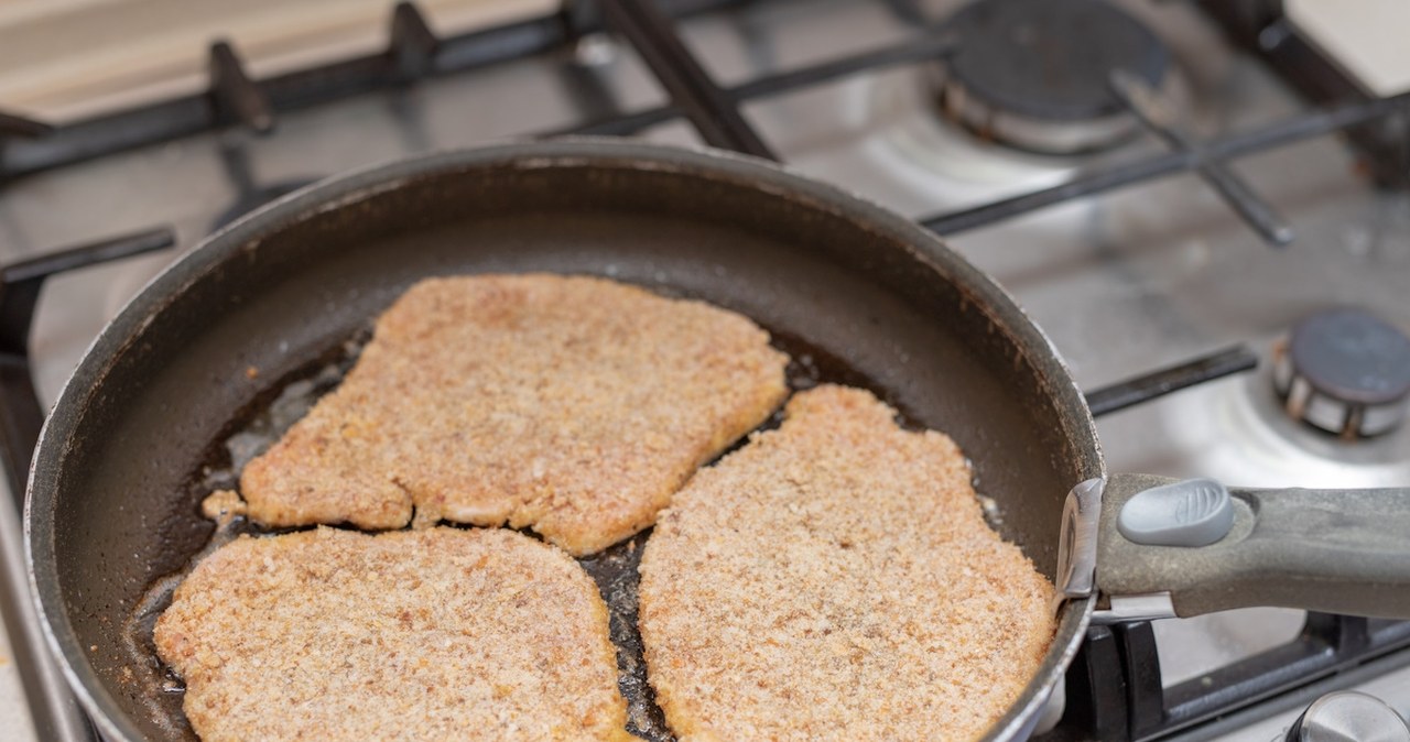 Panierka niczym tynk. To błąd gospodyń przy smażeniu schabowych