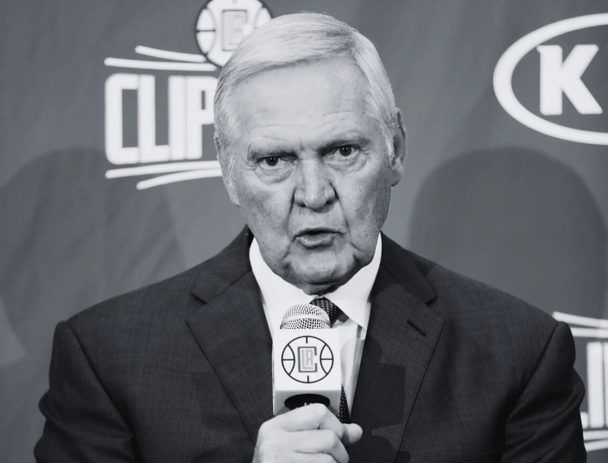 W wieku 86 lat zmarł legendarny koszykarz i trener Jerry West, członek Galerii Sławy, który był inspiracją dla logo ligi NBA. Mistrz olimpijski z Rzymu (1960) miał 86 lat.