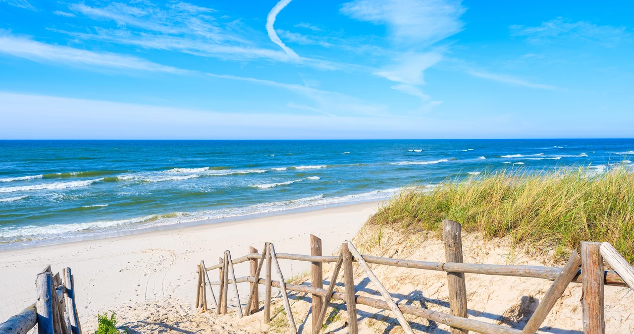  Ciche i urokliwe plaże nad Bałtykiem. Wypoczniesz bez parawanów i tłumu