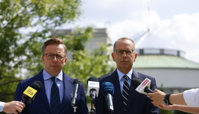 Morawiecki i Dworczyk pod lupą służb. "Czekaliśmy cztery lata"