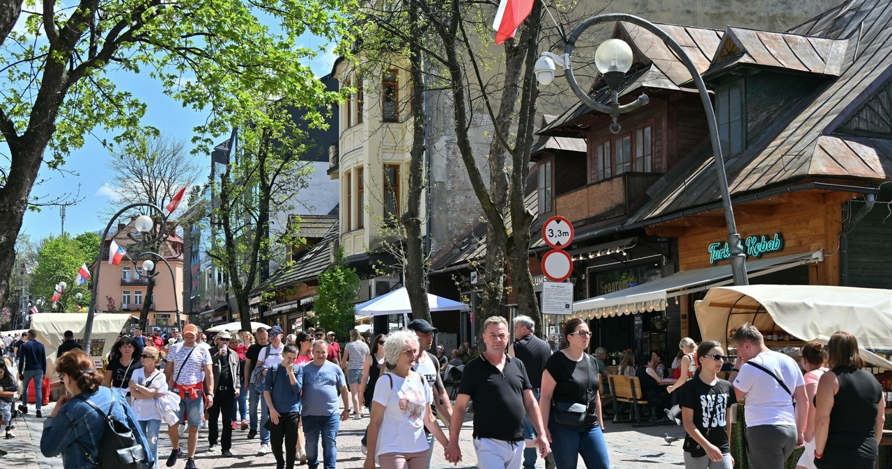 Wyjazd, długi, sierpniowy, weekend, wielu, Polaków, jedna, ostatnich, okazji, spędzenie, kilku, rodziną, przed, rozpoczęciem, no Turyści zaleją polskie Tatry, górale zachwyceni. Wszystko zajęte