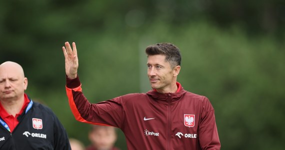 Robert Lewandowski jest pomimo 35 lat w dobrej formie, ale jest zbyt drogim i zaawansowanym wiekowo graczem jak na FC Barcelonę - uważa Ronald Koeman, selekcjoner Holandii, grupowego rywala Polaków w Euro 2024.