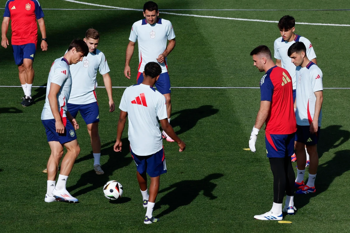 Dziś w piłkarskich mistrzostwach Europy w Niemczech zaprezentują się trzy spośród najsilniejszych zespołów: broniący tytułu Włosi zmierzą się z Albanią, a triumfator Ligi Narodów Hiszpania zagra z brązowym medalistą ostatniego mundialu - Chorwacją.