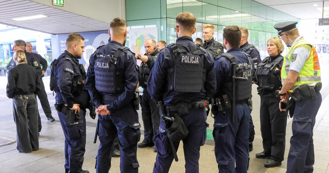 Policjanci, zdjęcie poglądowe