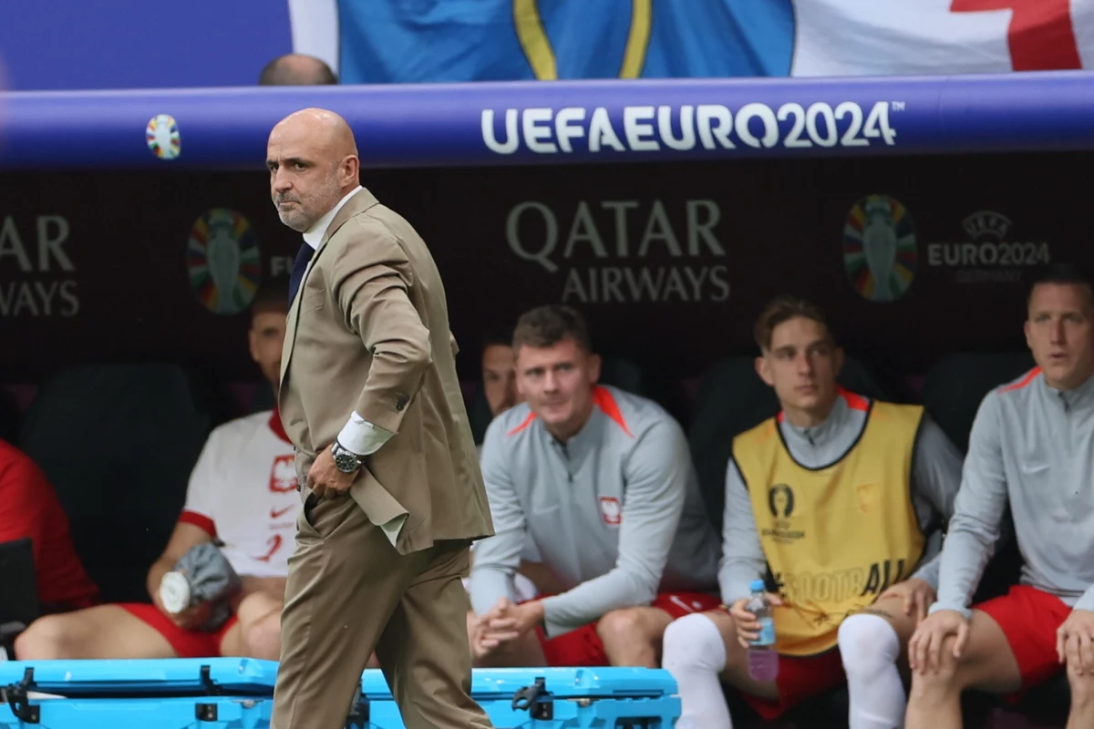 Zabrakło nam trochę cwaniactwa, trochę jakości w decydujących momentach - mówił po porażce 1:2 z Holandią na Euro 2024 selekcjoner reprezentacji Polski Michał Probierz. Biało-Czerwoni byli bliscy remisu, lecz w końcówce stracili bramkę. Na konferencji prasowej selekcjoner przekazał dobre wieści w sprawie Roberta Lewandowskiego.