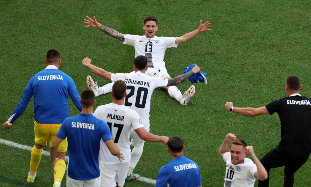 Słowenia zremisowała z Danią 1:1 w meczu grupy C piłkarskich mistrzostw Europy. To pierwszy remis na tegorocznym Euro. Bramkę dla Słoweńców zdobył Erik Janza - piłkarz Górnika Zabrze. 