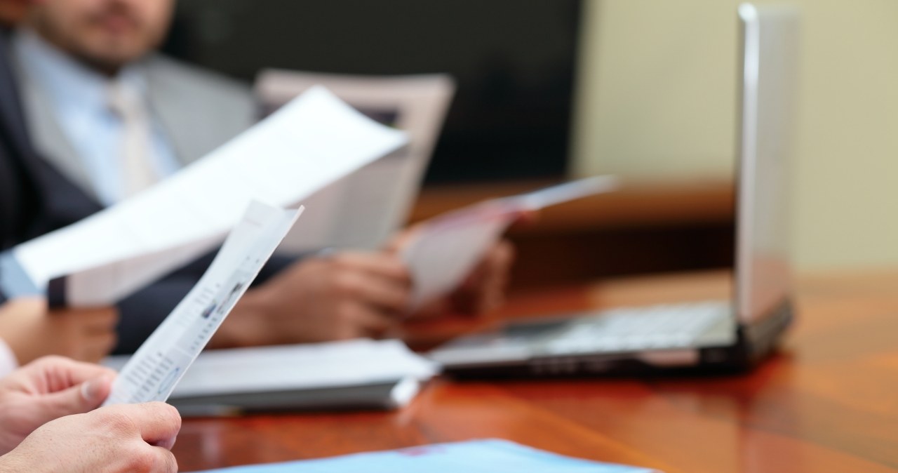 Samorządy będą mogły ukrywać wydatki? Protest przeciwko planom rządu