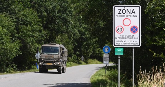 Do wybuchu amunicji doszło na poligonie w Libavie, w Czechach. Jedna osoba zginęła, a osiem osób zostało rannych w wyniku eksplozji amunicji na obszarze wojskowym - przekazał tamtejszy MON.