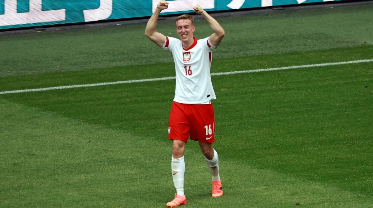 Adam Buksa w meczu z Holendrami dostał szansę od Michała Probierza i wykorzystał ją w najlepszy możliwy sposób - strzelając bramkę. Napastnik tureckiego Antalyasporu siódmym golem w woim 16. występie w kadrze narodowej udowodnił, że też jest jej mocnym punktem.