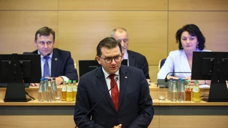 Spór w małopolskim PiS trwa. Radni podzieleni w głosowaniu nad marszałkiem