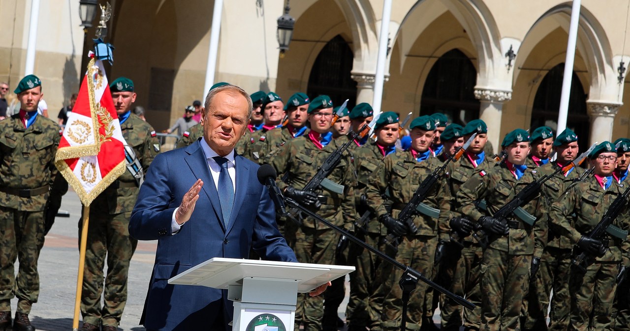 Rząd, Donalda, Tuska, myśli, zabezpieczyć, wypadek, wojny, Ministerstwo, Spraw, Wewnętrznych, Administracji, planuje, budowę, sy Na czas wojny i pokoju. Rząd chce wydać miliardy na specjalny system