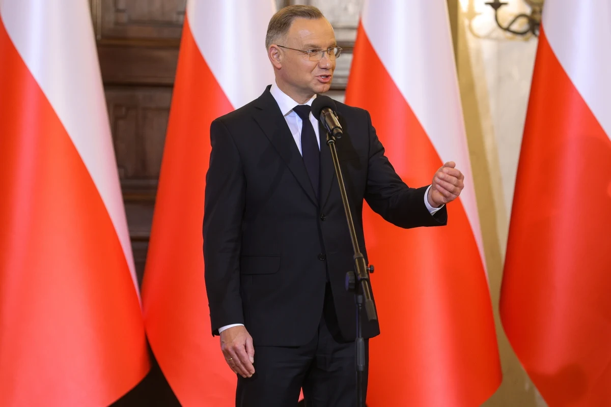 Prezydent Andrzej Duda rozpocznie w sobotę wizytę w Chinach. Spotka się z przywódcą ChRL Xi Jinpingiem i premierem Li Qiangiem; strony podpiszą szereg dokumentów dotyczących współpracy i wymiany handlowej między Pekinem a Warszawą - przekazał rzecznik chińskiego MSZ Lin Jian.