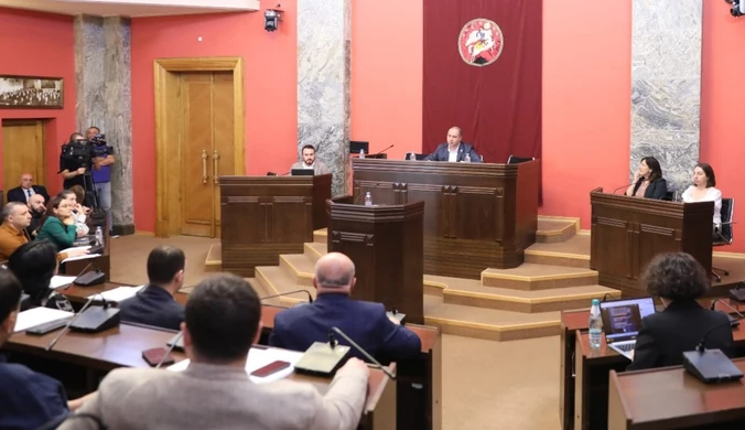 Rosyjskie prawo w gruzińskim parlamencie. Bojkot opozycji