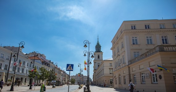 W najbliższy weekend zostanie zamknięty odcinek Krakowskiego Przedmieścia od ulicy Senatorskiej do Królewskiej. Kierowcy i autobusy komunikacji miejskiej pojadą objazdami - poinformował stołeczny ratusz.