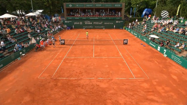 Skrót meczu półfinałowego challengera w Poznaniu Maks Kaśnikowski - Kamil Majchrzak.

