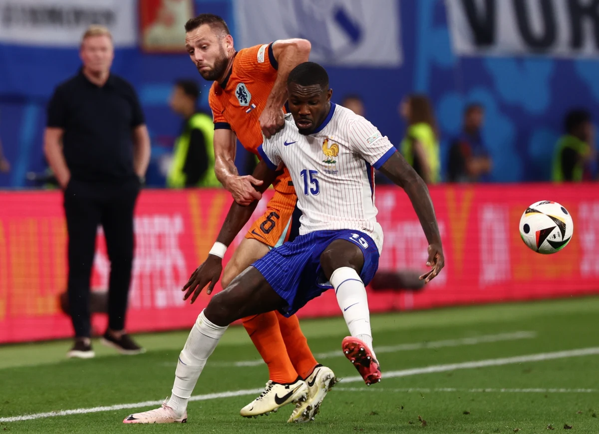 Remis w meczu Holandia - Francja (0:0) pozbawił reprezentację Polski nawet matematycznych szans na awans do 1/8 finału Euro 2024. Biało-Czerwoni wcześniej w piątek przegrali z Austrią 1:3 i tylko zwycięstwo Holendrów przedłużyłoby ich nadzieje.