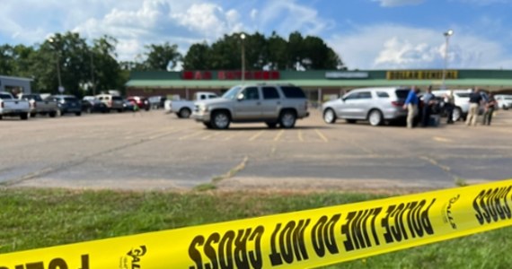 Zmarła czwarta osoba, postrzelona w piątkowej strzelaninie w miasteczku Fordyce, w amerykańskim stanie Arkansas. Rannych jest w sumie 14 osób.