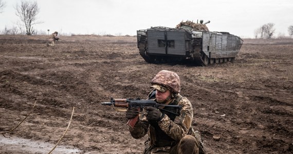 Amerykański Instytut Studiów nad Wojną (ISW) zauważa, że Rosjanie prawdopodobnie intensyfikują działania ofensywne w obwodzie donieckim we wschodniej Ukrainie. Agresor zmniejsza jednocześnie nacisk w obwodzie charkowskim na północnym wschodnie kraju. 
