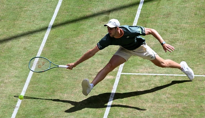 Lider rankingu ATP okazał się zbyt silny. Hurkacz poległ podczas finału turnieju w Halle